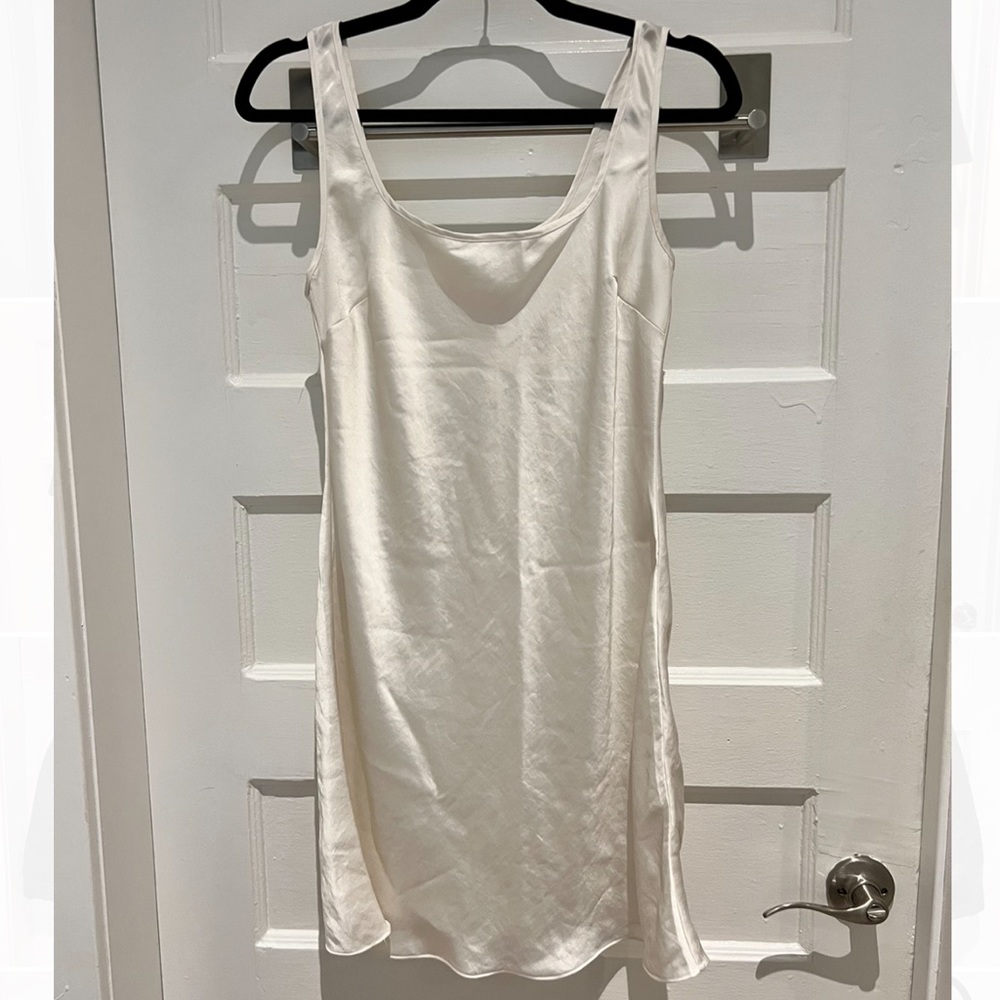 BRAND NEW ARITZIA WILFRED TRYST SLIP DRESS, M